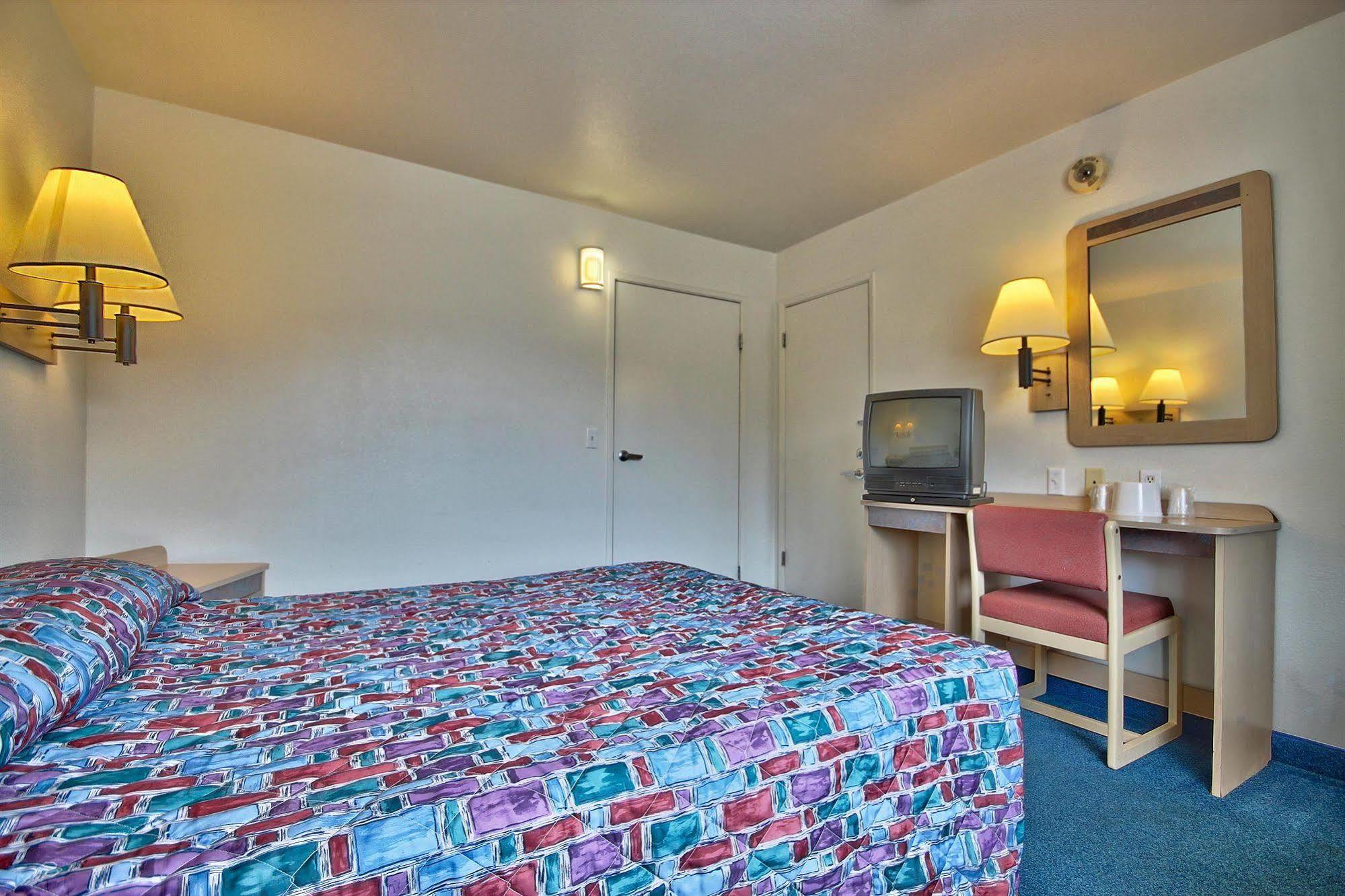 America'S Best Value Inn & Suites-Helena Extérieur photo